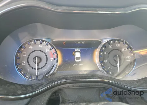 2015 Chrysler 200 S z USA, uszkodzony, nr VIN 1C3CCCBB6FN753813